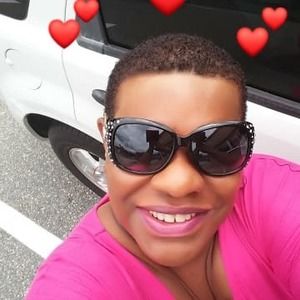 Meet your Posher, Felecia